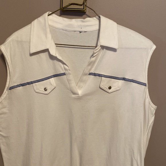 Collared sleeveless top - Picture 2 of 5